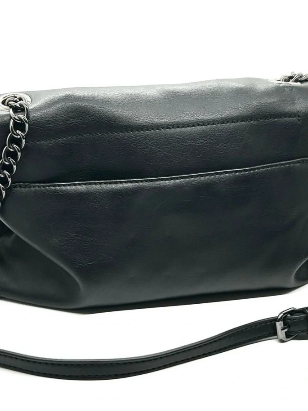 Simply Vera Vera Wang Black Leather Shoulder Bag with Chain Strap Accents